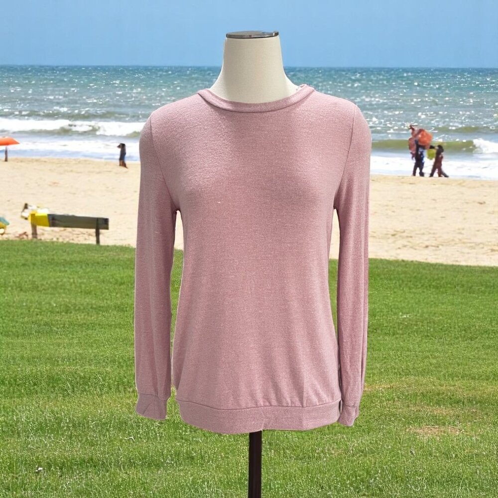 Iris Pink Long Sleeve Pullover‎ Top – Soft Knit Back Bow Detail – Women's Size M
